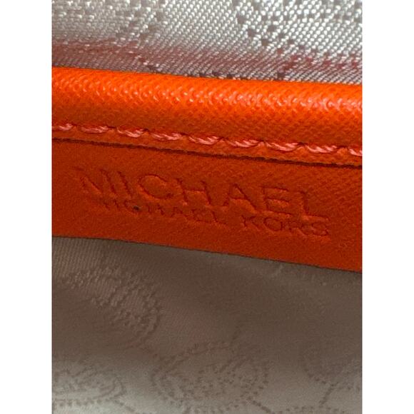 Michael Kors Jet Set Travel Tote Orange with matching cosmetic bag. Nice Cond! - Picture 5 of 10